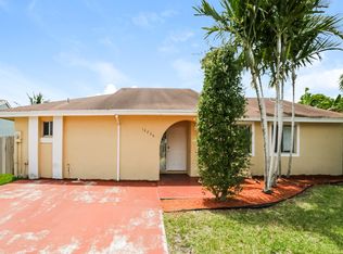 12220 SW 207th Ter, Miami, FL 33177