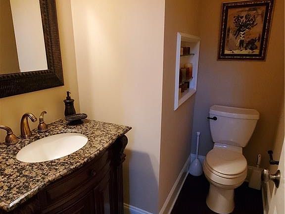 5th image of 4136 Onslow Pl SE