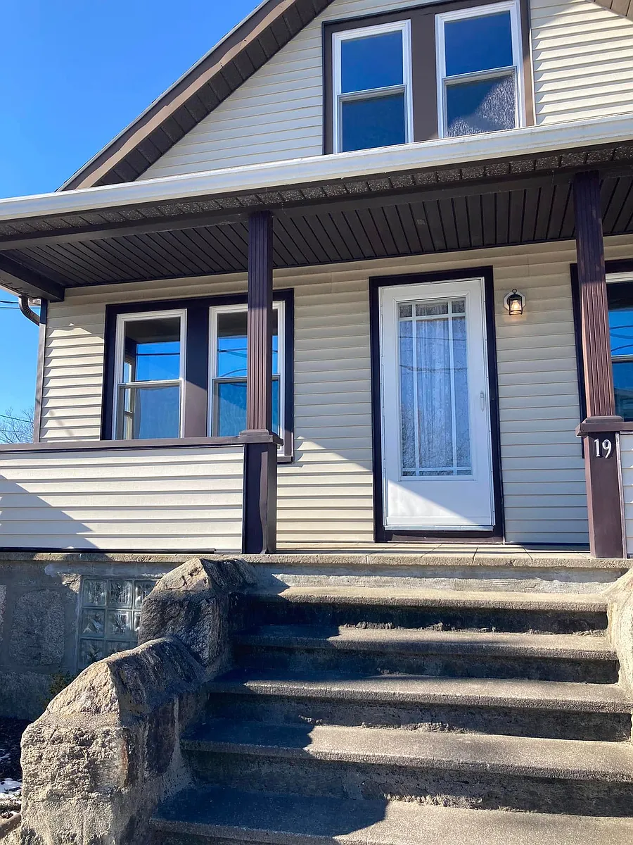 Building Photo - 19 Puritan St #1