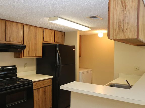 Roomy kitchen