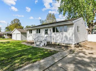 614 Saint Marys Ave, Springfield, IL 62702