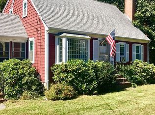 102 John Carver Rd, Reading, MA 01867