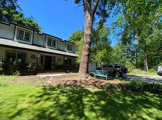 1114 New Morning Rd, Camano Island, WA 98282