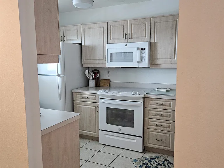 220 Santa Maria St #442 — Photo 23