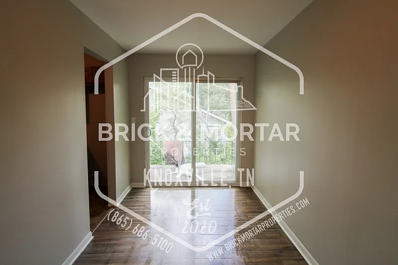 2 bed, 1.0 bath, 875 sqft, $1,295 — Photo 4