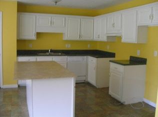 434 River Oaks Dr, Sparta, TN 38583