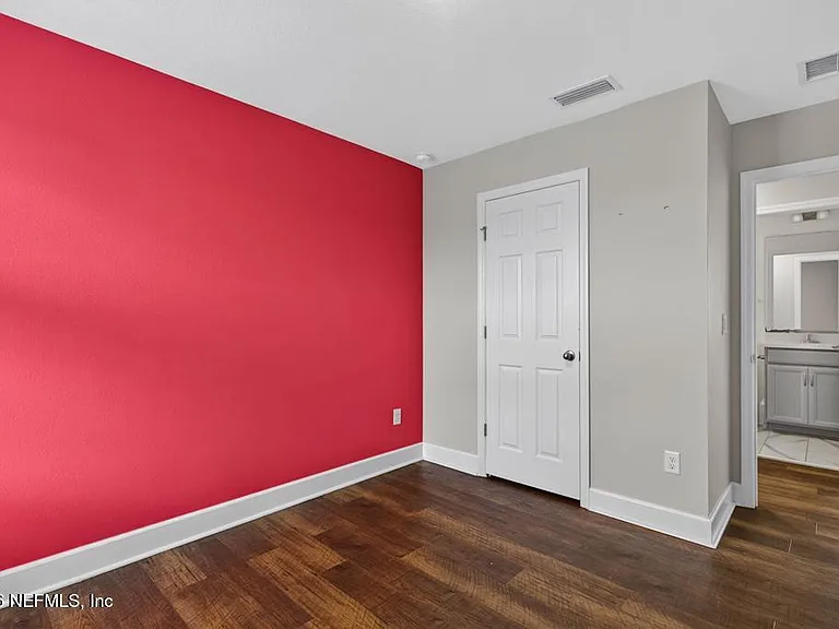 187 Beale Ave — Photo 29
