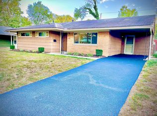 765 Stinchcomb Dr, Columbus, OH 43202