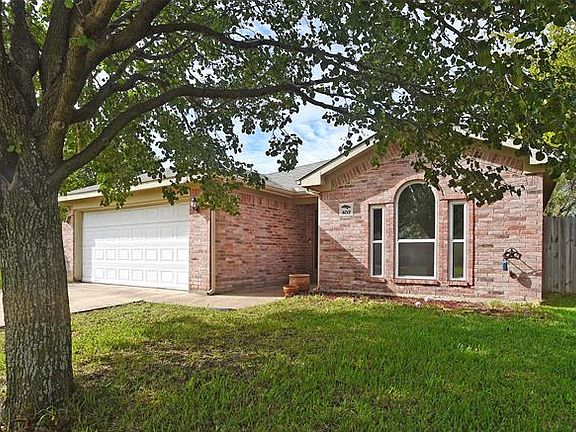2nd image of 402 Lonestar Park Ln