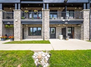 160 Rochefort St #B-17, Kitchener, ON N2R0P5