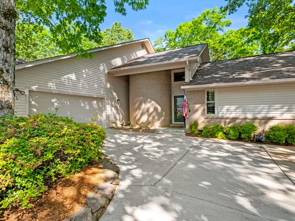 1805 Hasbrook Ct, North Little Rock, AR 72116