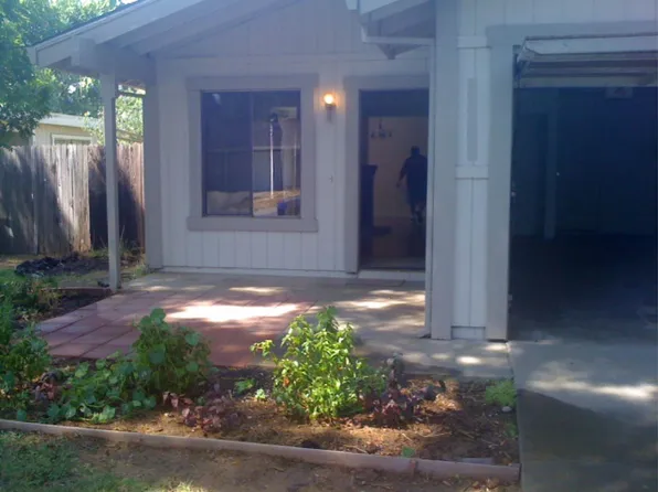 2425 Camino Garden Way, Carmichael, CA 95608