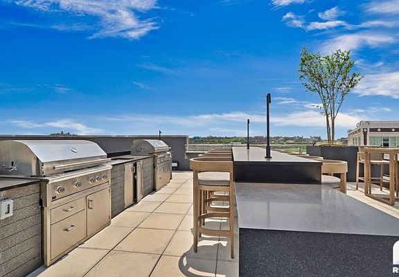 5th image of 3620 Steinway St APT 525