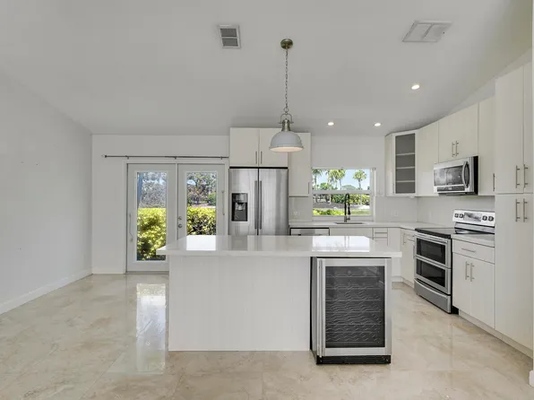 3703 Mykonos Court, Boca Raton, FL 33487
