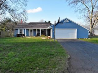183 Buckingham Dr, Elyria, OH 44035