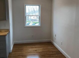 56 Lincoln St, Exeter, NH 03833