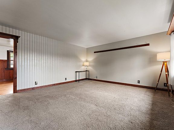 4th image of 3231 W 75th Pl