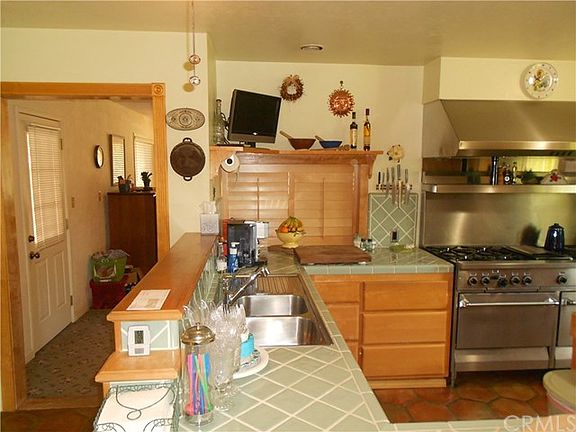 4th image of 26870 Ironwood Ave