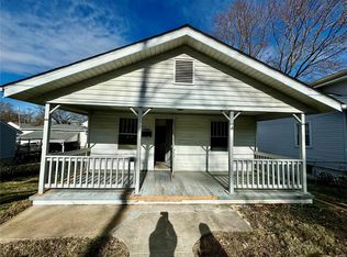 3304 Fernwood Ave, Alton, IL 62002