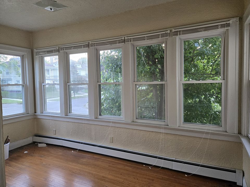front sunroom