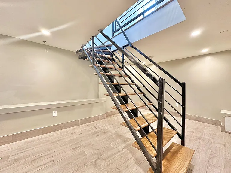 1689 Sterling Pl #1F — Photo 9