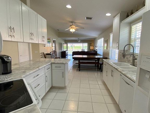 5th image of 7105 Grassy Bay Dr