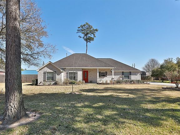 4th image of 32910 Westwood Square East Dr