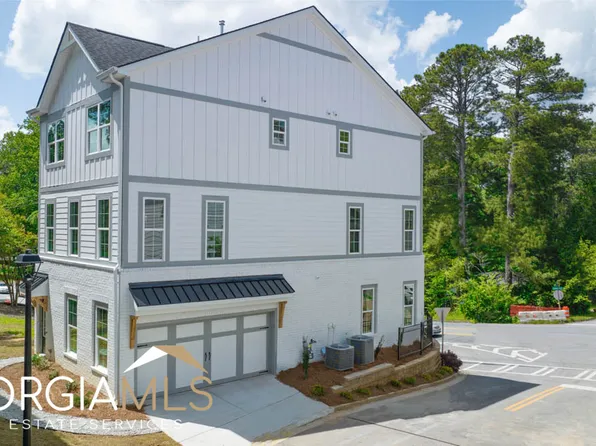 1202 Kendron Ln, Atlanta, GA 30329