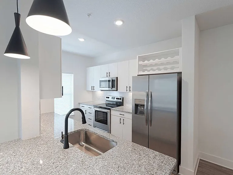 The Parian Luxury Apartments — Photo 101