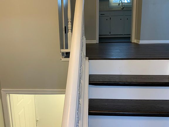 Steps into main floor