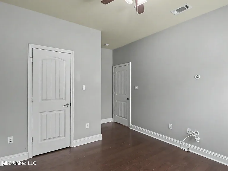 789 Bay Breeze Dr — Photo 14