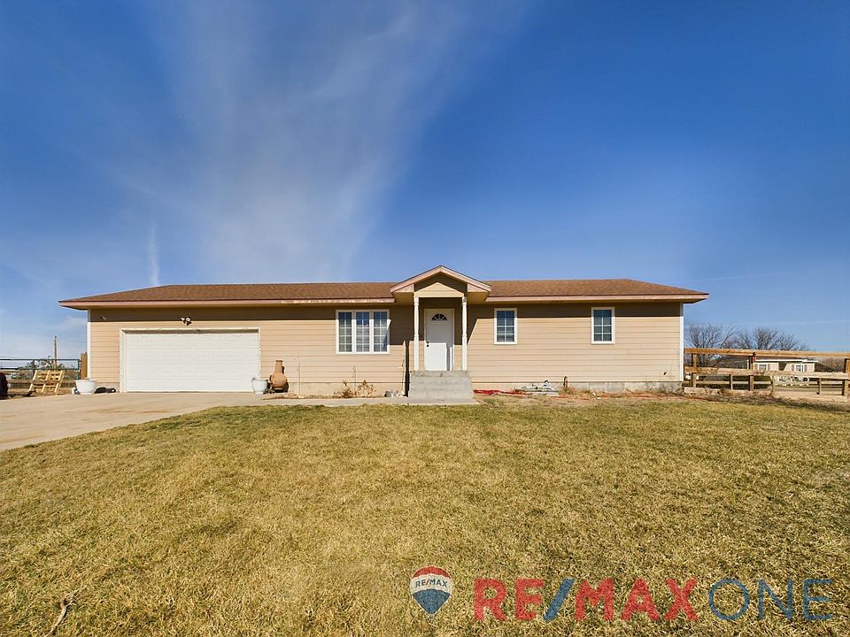 1st image of 7645 Lindsay Cir