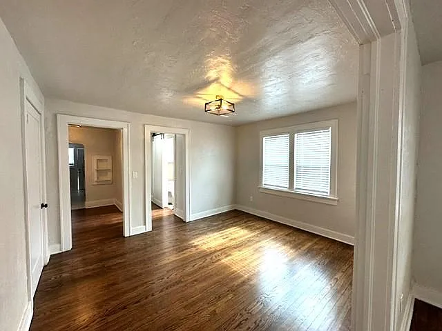 2905 NW 19th St — Photo 4