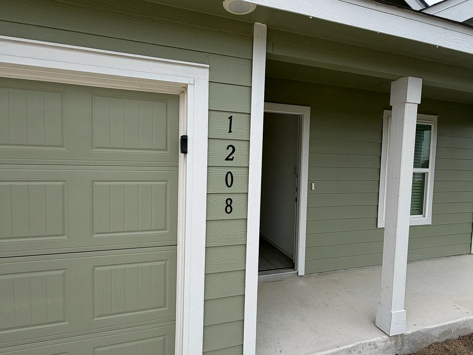 Barbarosa Rd, New Braunfels — Photo 2