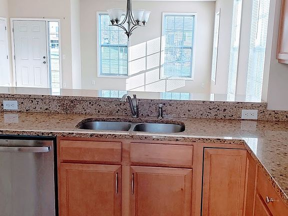 4th image of 11376 Beechwood Ln