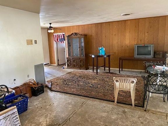 3rd image of 5446 Forest Hills Dr