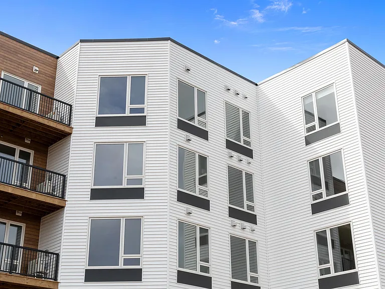 25 Capital Dr #THE EMERALD — Photo 40