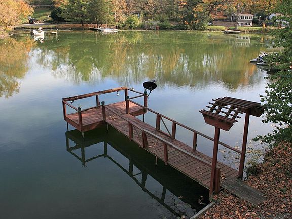 2nd image of 46 Boone Lake Cir