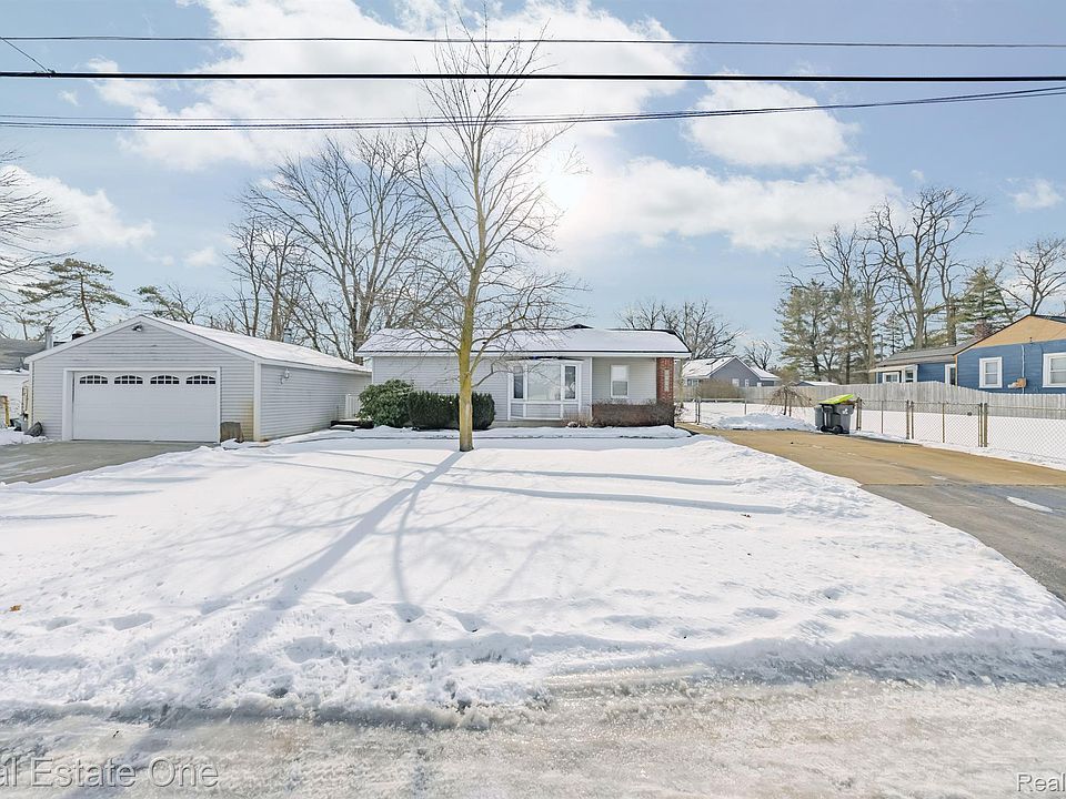 1st image of 9533 Round Lake Blvd