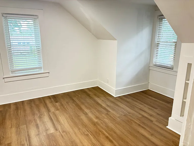 1635 Saint Marys Ave — Photo 14