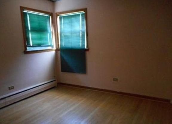 3rd image of 1533 Harlem Ave APT 2E