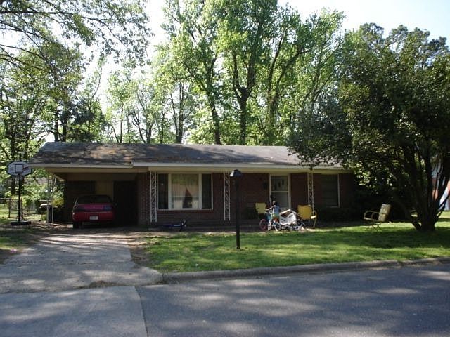 1st image of 4005 Wood St