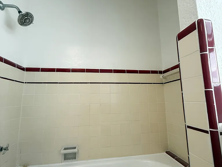 15 Loma Ave #17 — Photo 10