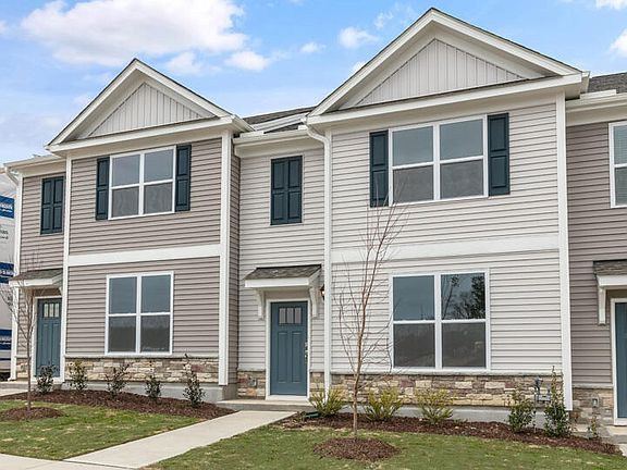 3rd image of 916 Sculptor St