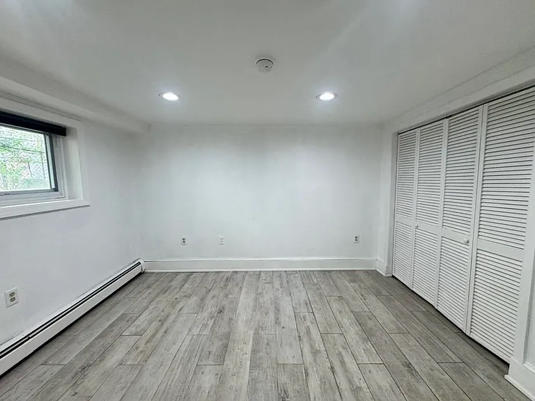 80 Sherman Pl #1 — Photo 11