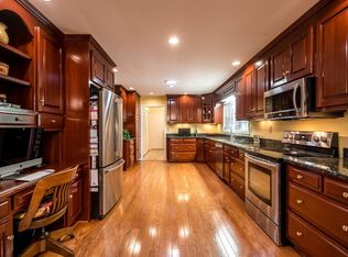 2805 S Winchester Acres Rd, Louisville, KY 40223