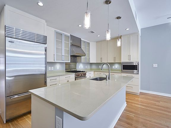 2nd image of 1610 N Queen St #243