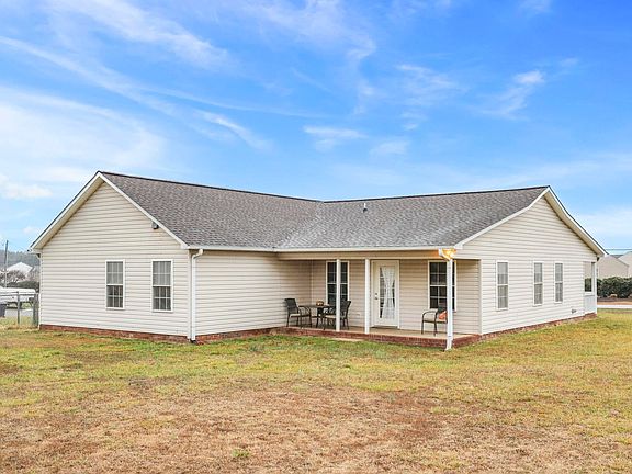 2nd image of 665 Holly Springs Rd