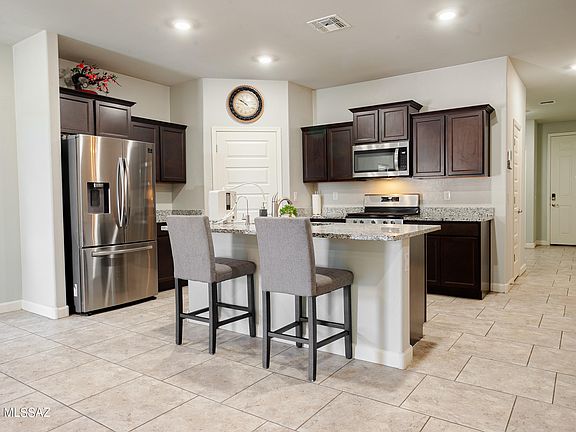 4th image of 10075 N Sand Sage Trl