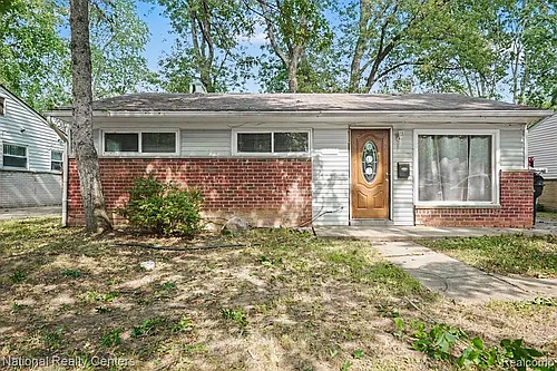 28148 Fairfax St Photo 1